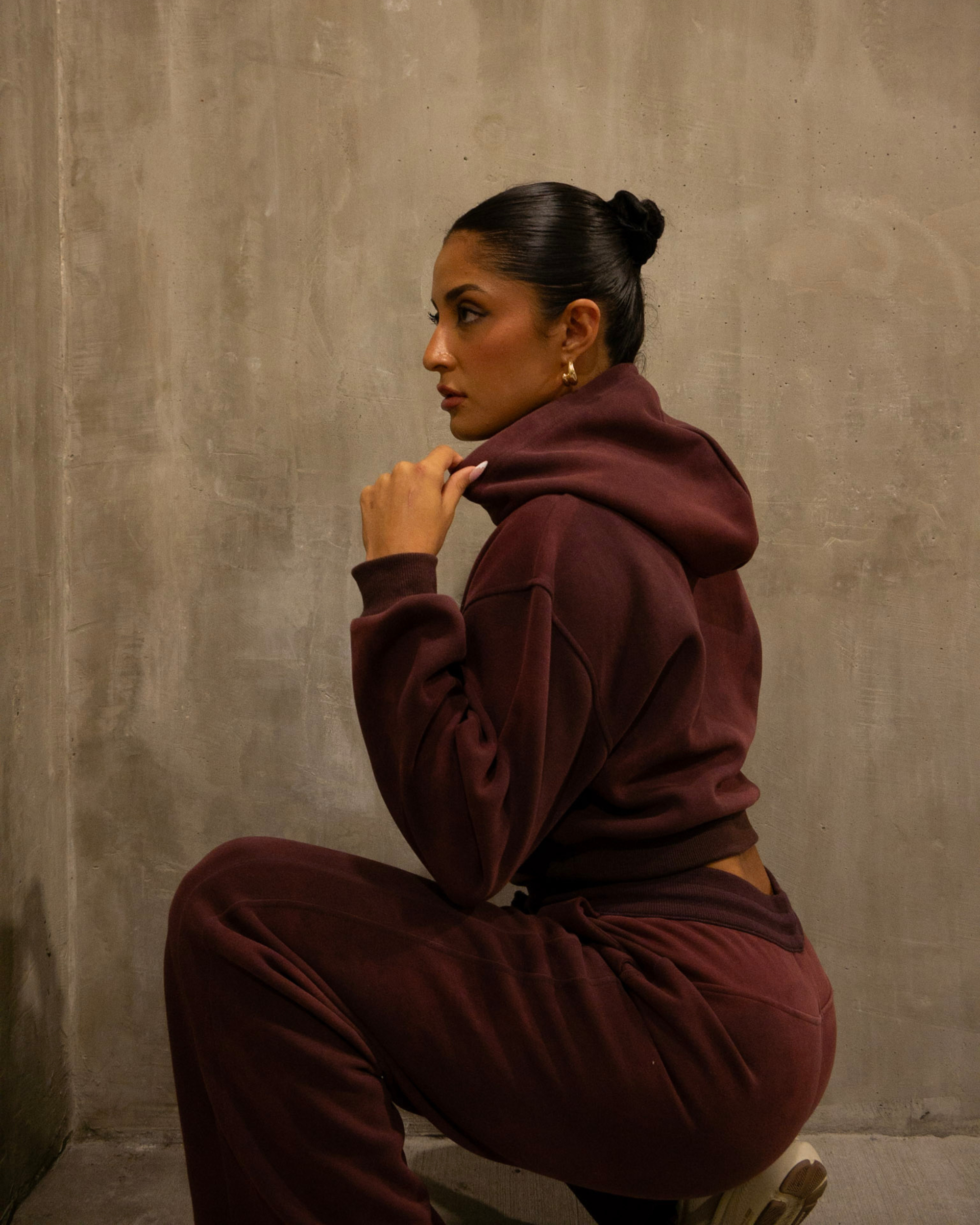 Essential Cropped Hoodie