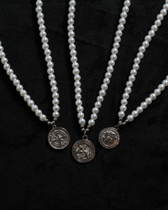 Pearl Pendant Necklace | Medusa