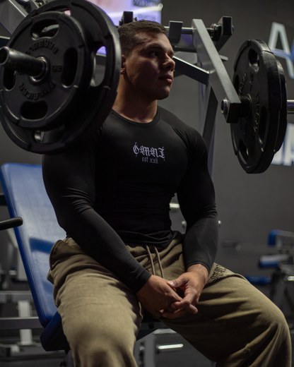 Sleeved Compression | Gothic